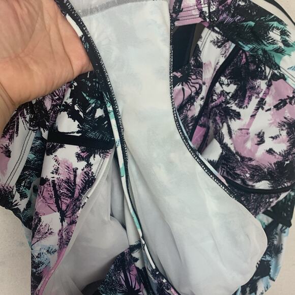 Torrid size 6 one piece swim suit floral black dd/f plus 6x - Picture 11 of 11